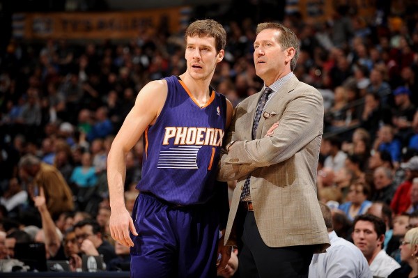 世体：维尼修斯在一次进攻时选择射门而非传球，姆巴佩对此感到失望