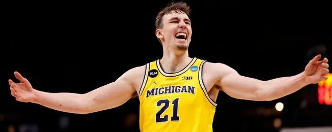 靠输出与适 靠输出与适